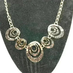 LC gold tone necklace